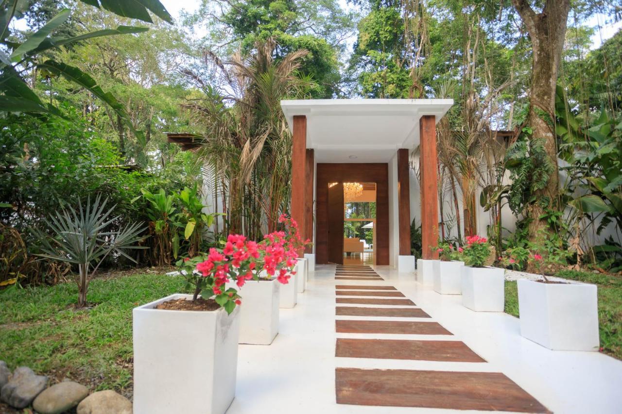 Gigi Brown Villa Paparazzi Beachfront Puerto Viejo de Talamanca Exteriör bild
